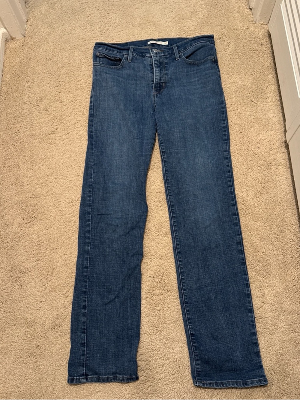 Levi's Women's Straight Leg Jeans - Dark Blue Wash